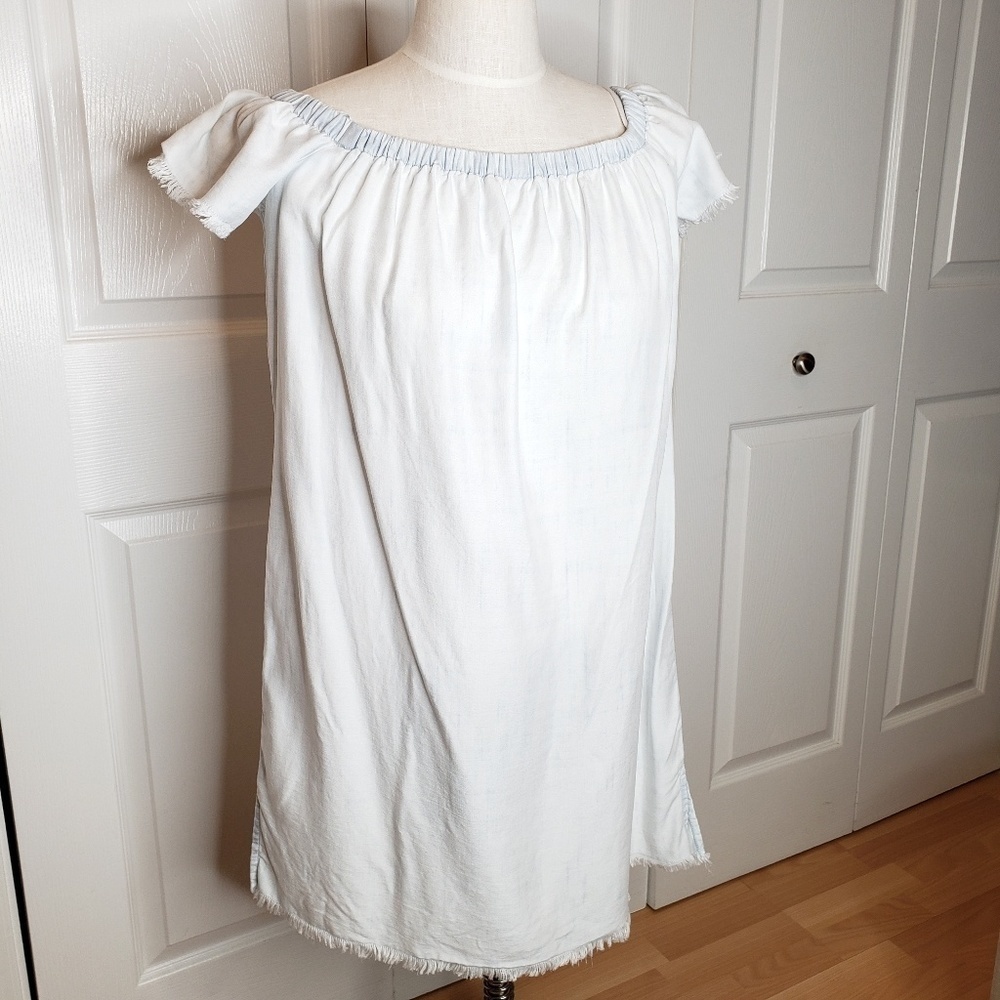 Cloth and Stone tencel off the shoulder dress size S.